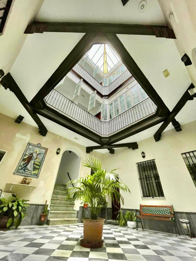 Gatu Villa Gadir, Preferente Mayores De 25 Anos Y Familias 카디스 외부 사진